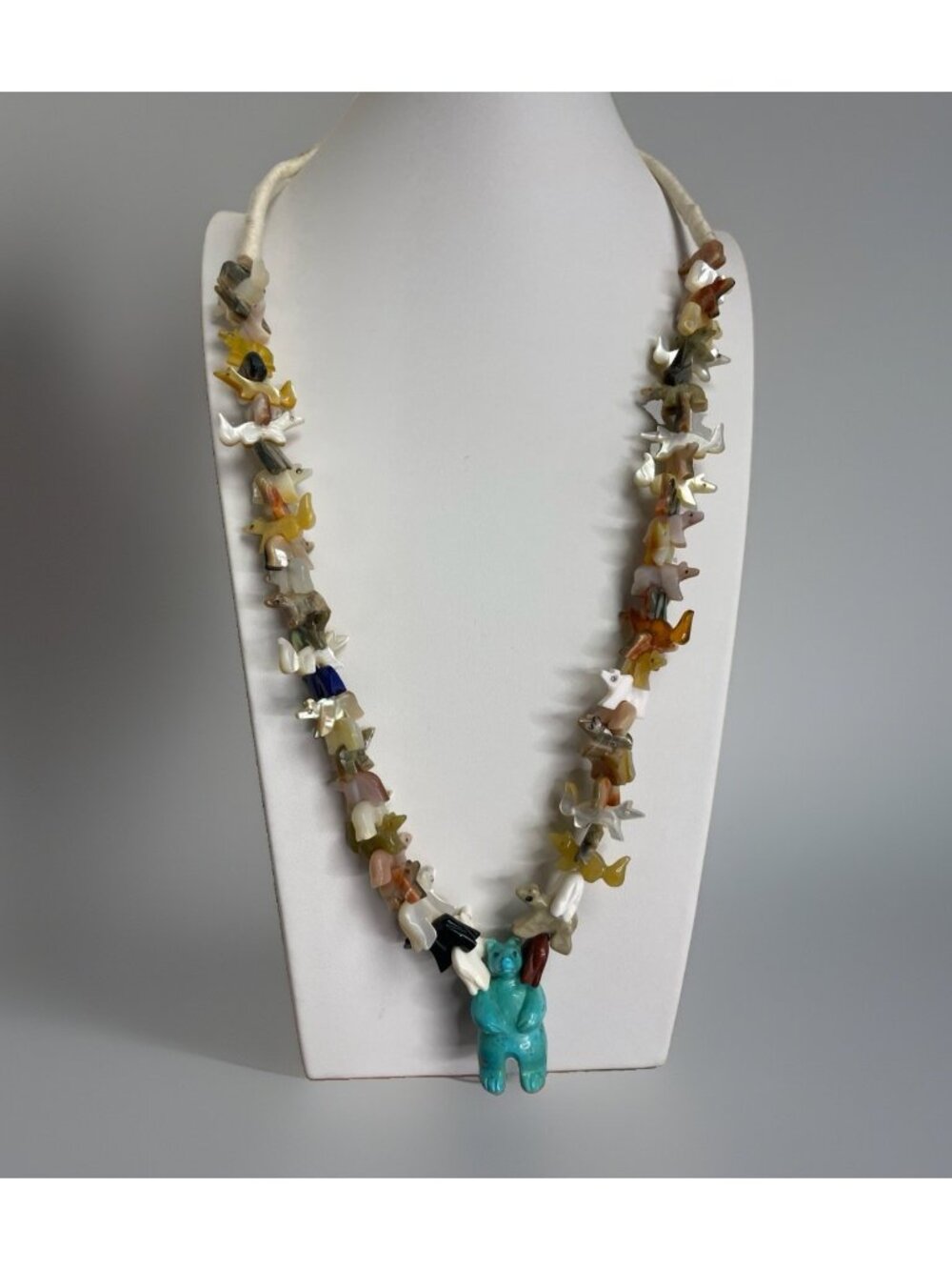 Vtg Southwest Traditions Fetish Necklace Carved Stone Shell Animals Bear Fox 28”